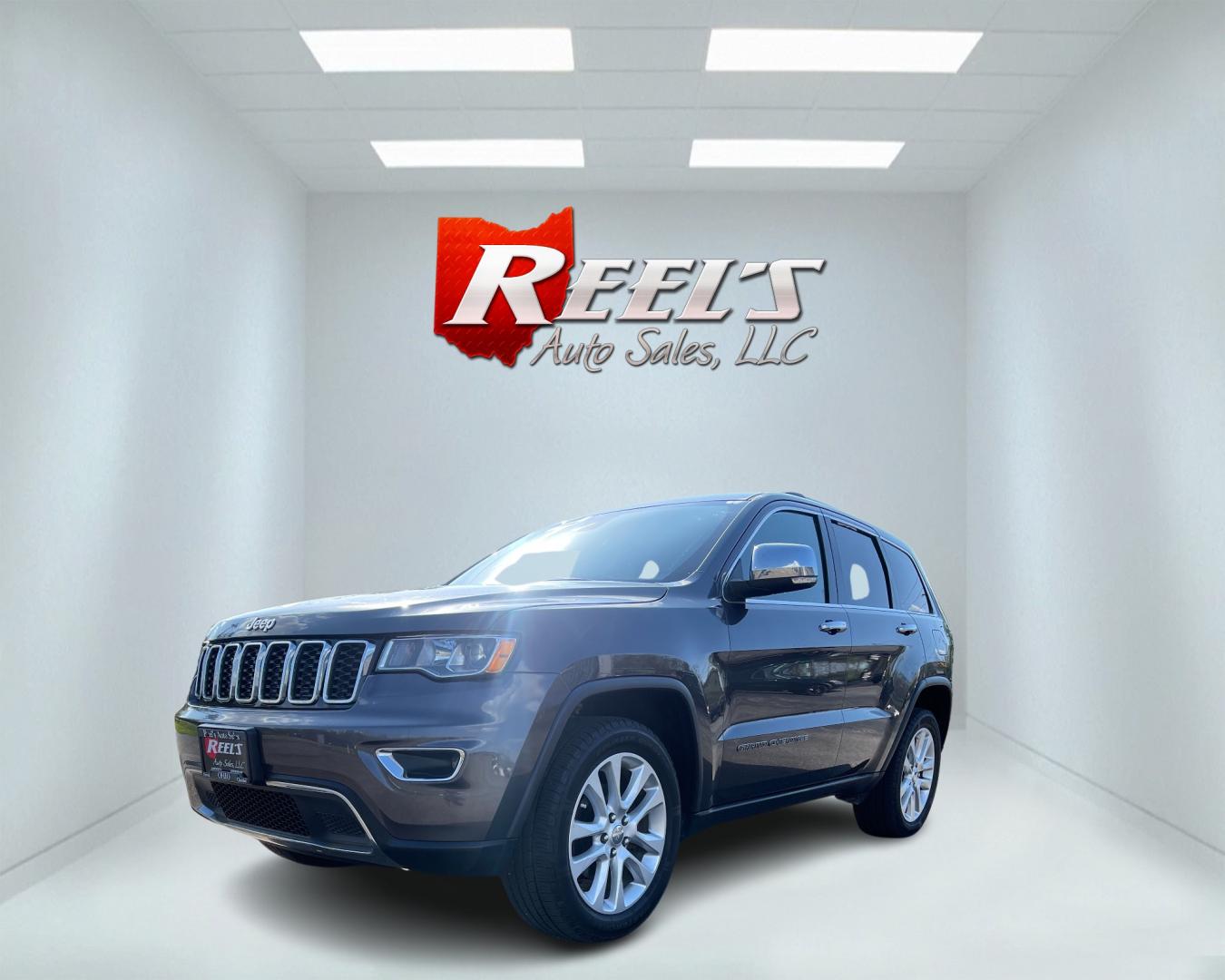 2017 Gray /Black Jeep Grand Cherokee Limited 4WD (1C4RJFBGXHC) with an 3.6L V6 DOHC 24V engine, 8A transmission, located at 547 E. Main St., Orwell, OH, 44076, (440) 437-5893, 41.535435, -80.847855 - This 2017 Jeep Grand Cherokee Limited 4WD is a highly capable and luxurious midsize SUV that effectively balances off-road prowess and comfort. Equipped with the refined 3.6L Pentastar V6 engine and an 8-speed automatic transmission, this model includes ECO and Sport modes to adapt the driving exper - Photo#0